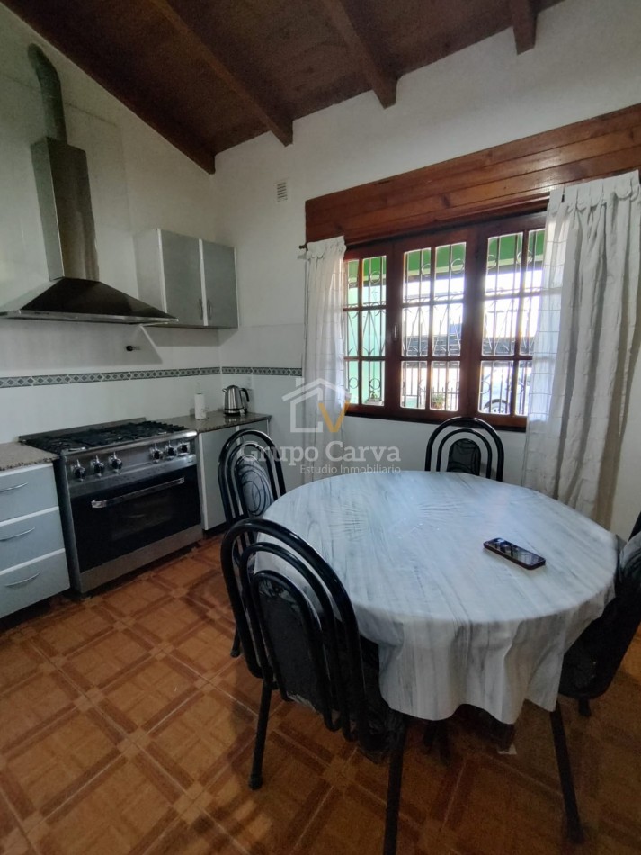 Casa con departamentos